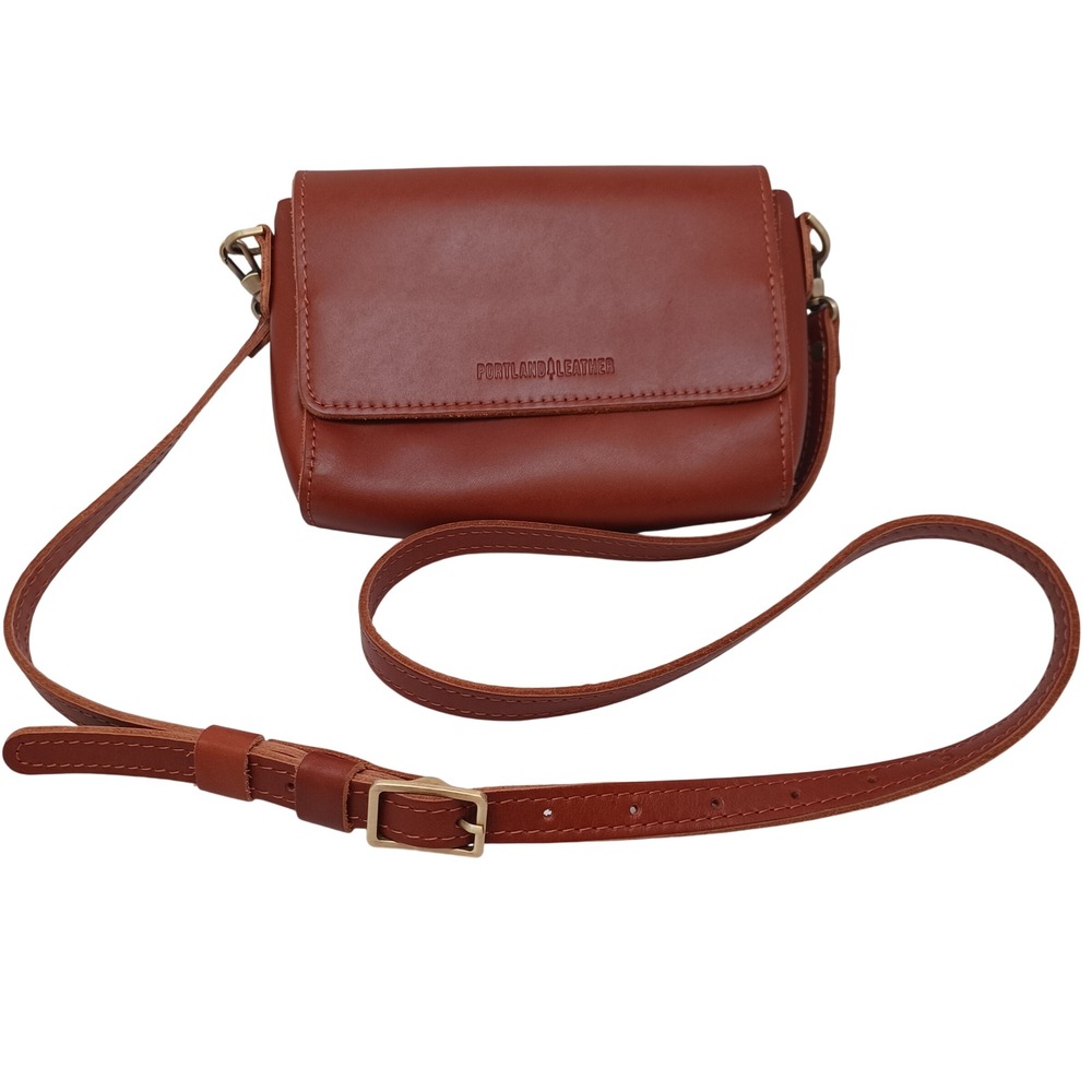 Leather Crossbody Bag in Chestnut Brown - Compact Women’s Shoulder Bag